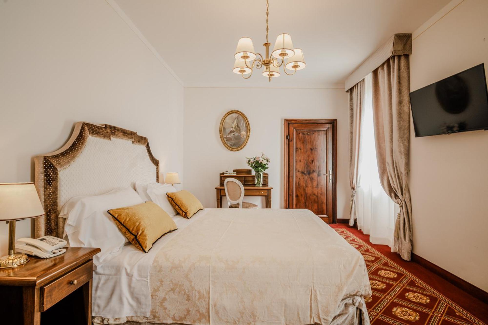 Villa Lecchi Hotel Wellness กอลเลวัลเดลซา ภายนอก รูปภาพ