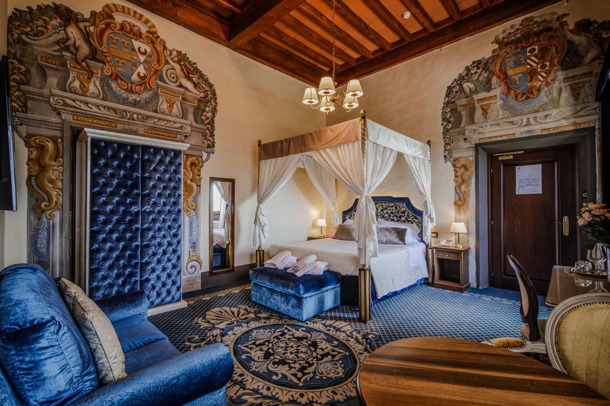 Villa Lecchi Hotel Wellness กอลเลวัลเดลซา ภายนอก รูปภาพ