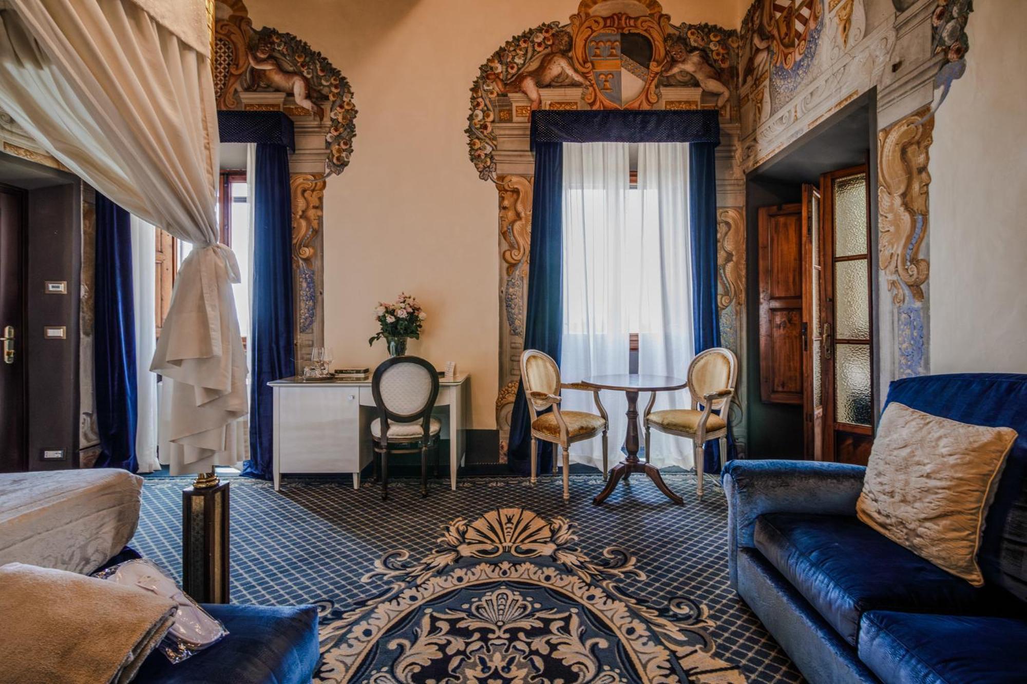 Villa Lecchi Hotel Wellness กอลเลวัลเดลซา ภายนอก รูปภาพ